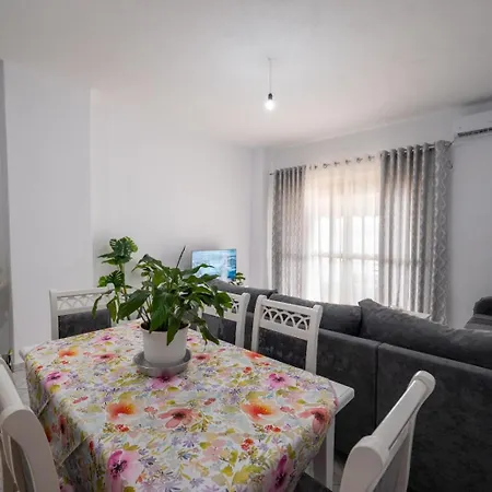 Eleni Apartment